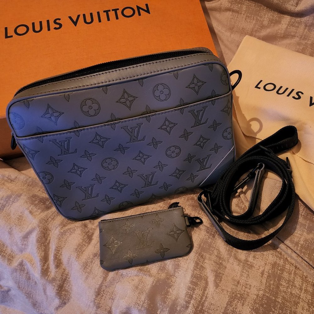 Louis Vuitton DUO MESSENGER - Gray - NEW